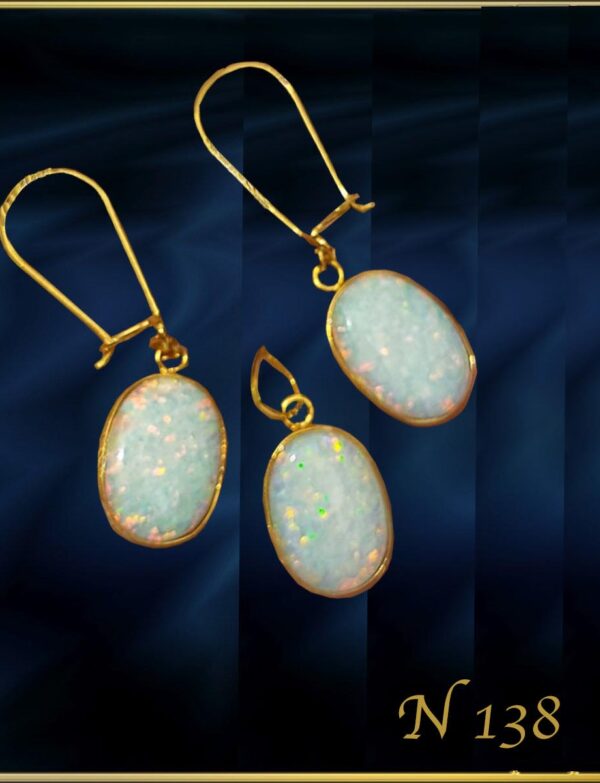 Opal Set pendent