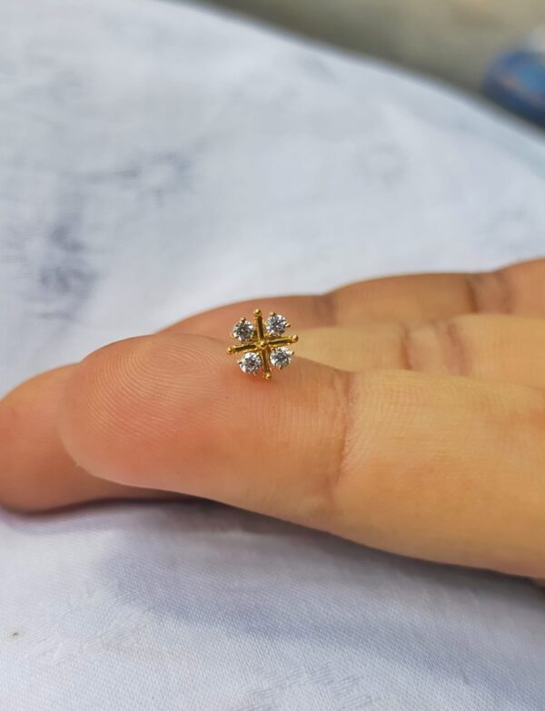 Nosepin |  Sonaton  gold & zircon stone