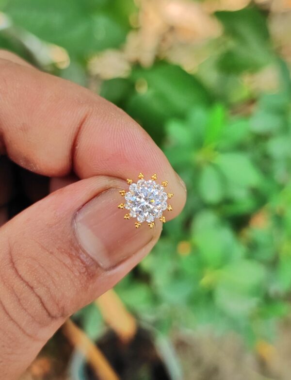 Nosepin  Sonaton  gold & zircon stone
